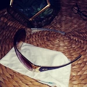 Oakley Accessories - WOMEN'S OAKLEY BREATHLESS SUNGLASSES Oakley Accessories - WOMEN'S OAKLEY BREATHLESS SUNGLASSES